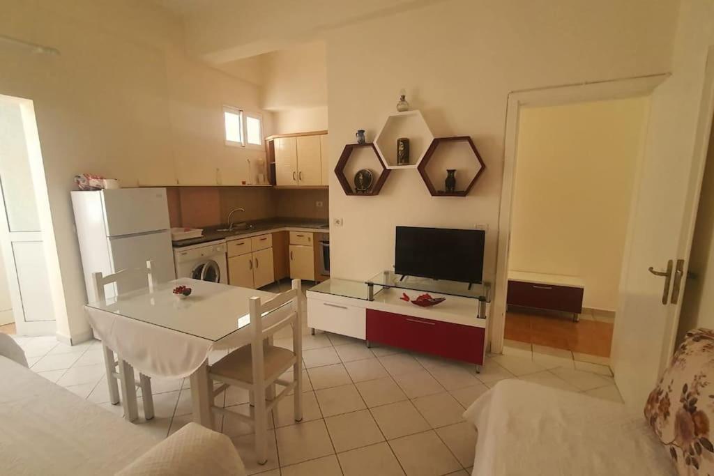 Rose'S Apartment Saranda Extérieur photo