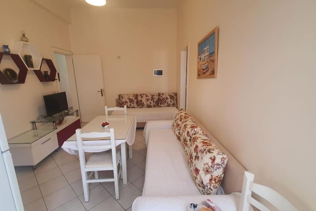 Rose'S Apartment Saranda Extérieur photo